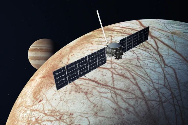 220817084007-03-nasa-europa-clipper