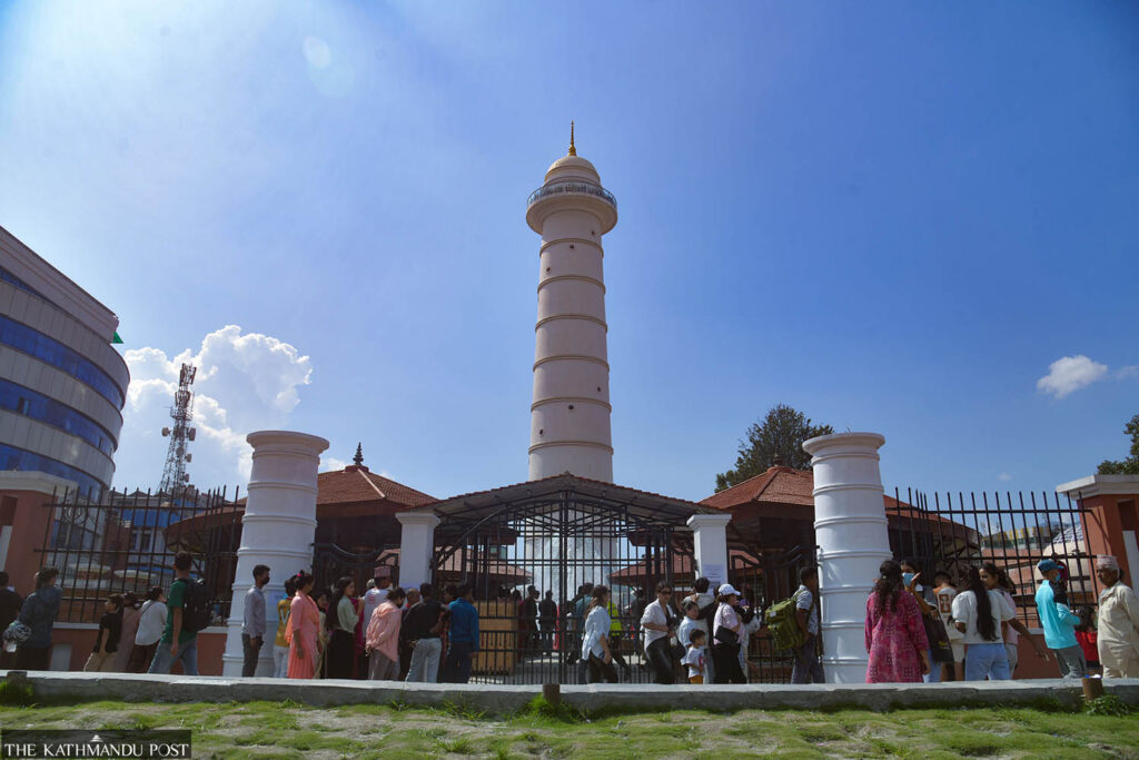 Dharahara revives to public