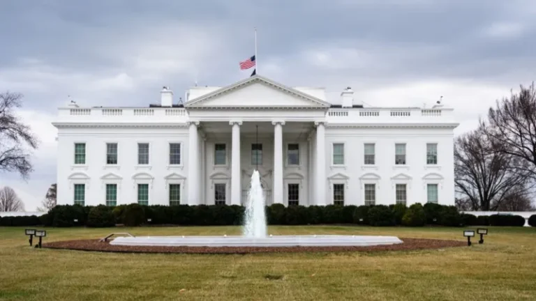 White House stops government gifts and loans