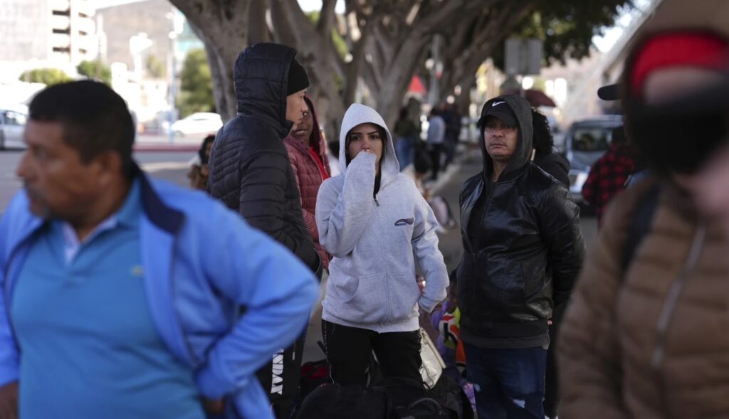 Vagrants stranded when thousands of arrangements to enter US cancelled