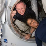 astronauts-in-space-1 (1)